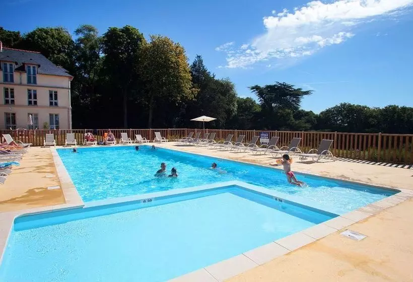 ホテル Résidence Prestige Odalys Le Château De Kergonano