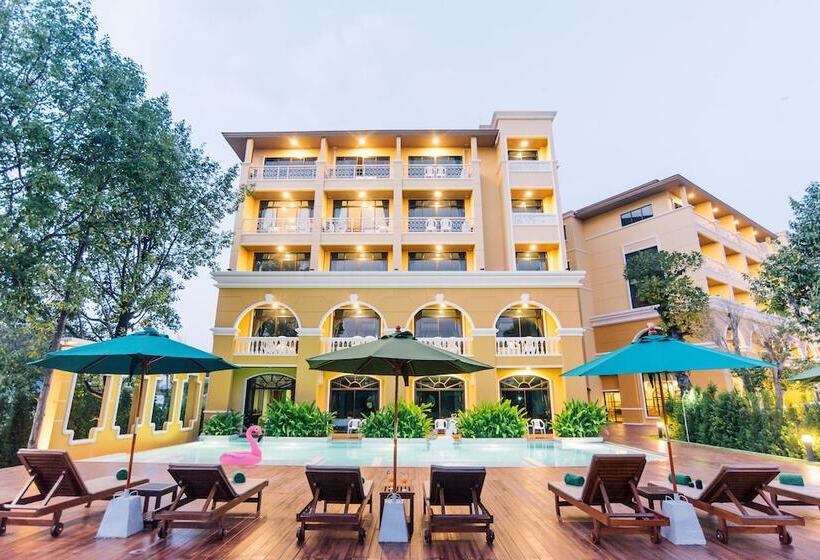 هتل The Pineapple