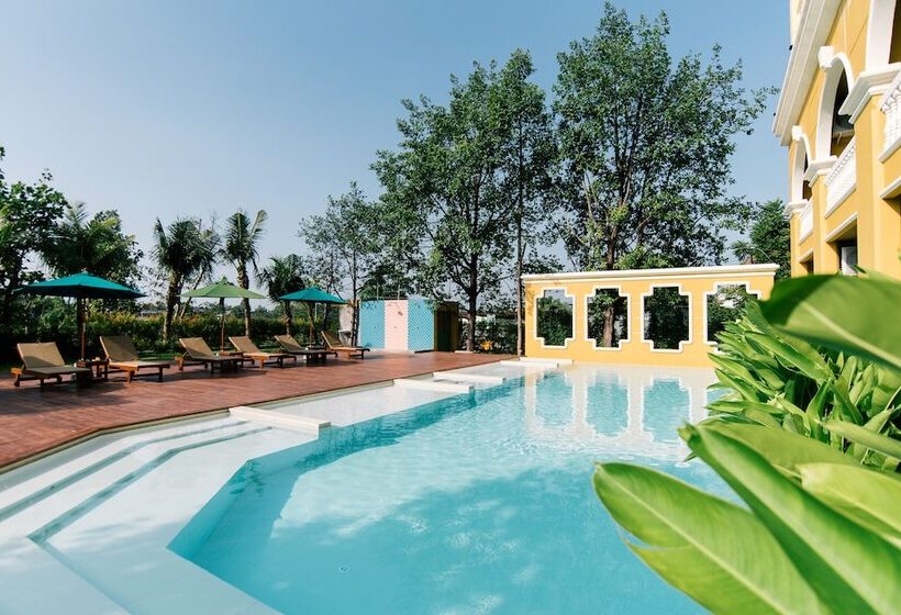 هتل The Pineapple