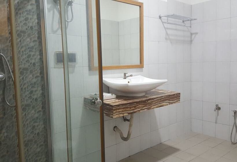 پانسیون White Diamond