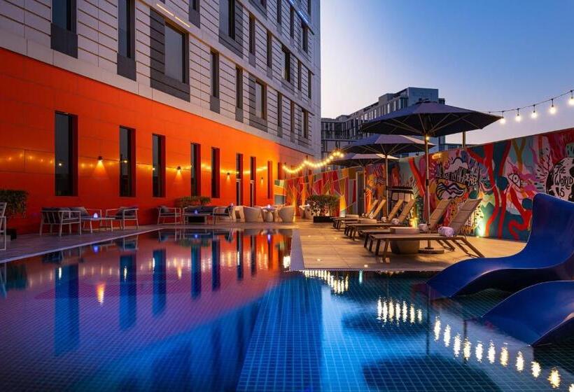 Отель Aloft Dubai South