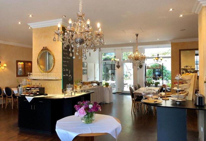 فندق Black Crystal