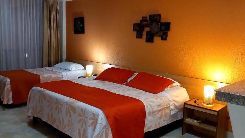 Fotos del hotel Estadio 63 C:  9