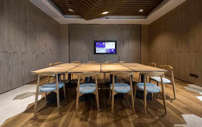 Отель Holiday Inn Express Qidong Downtown