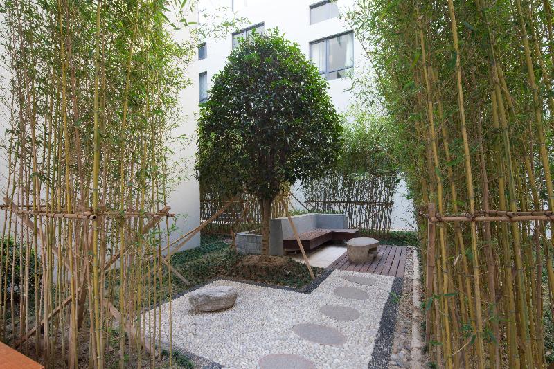 Отель Holiday Inn Express Qidong Downtown