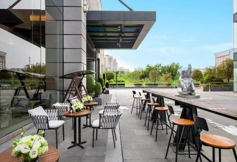 هتل Hyatt House Chengdu Pebble Walk