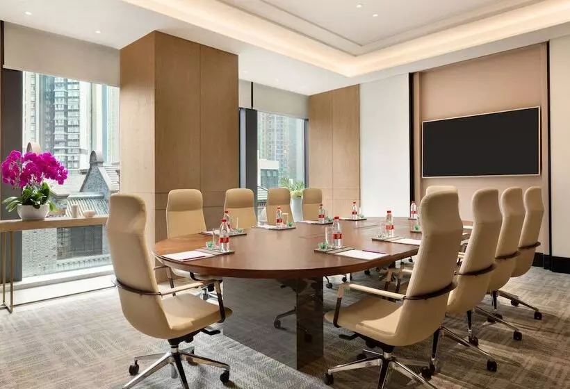 هتل Hyatt House Chengdu Pebble Walk