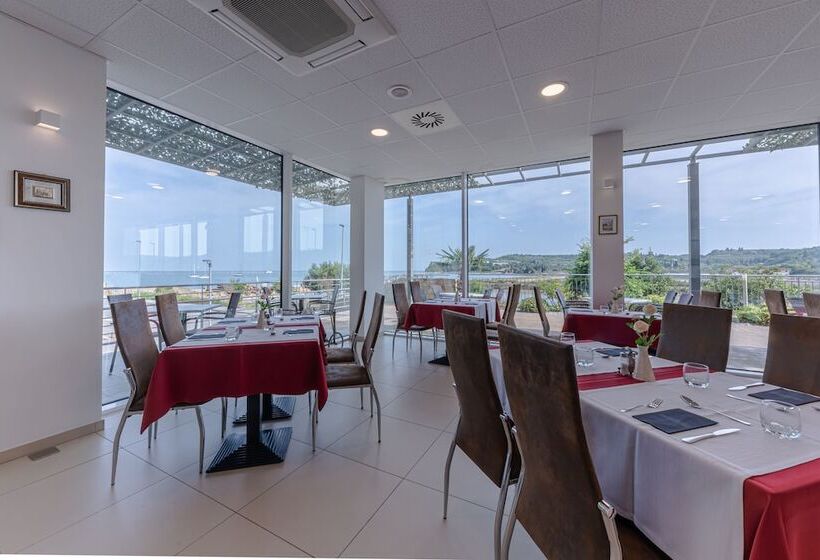 هتل Lavender   Oleander Resort