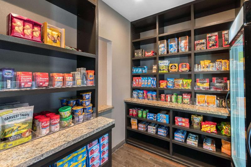 هتل Mainstay Suites Denver International Airport