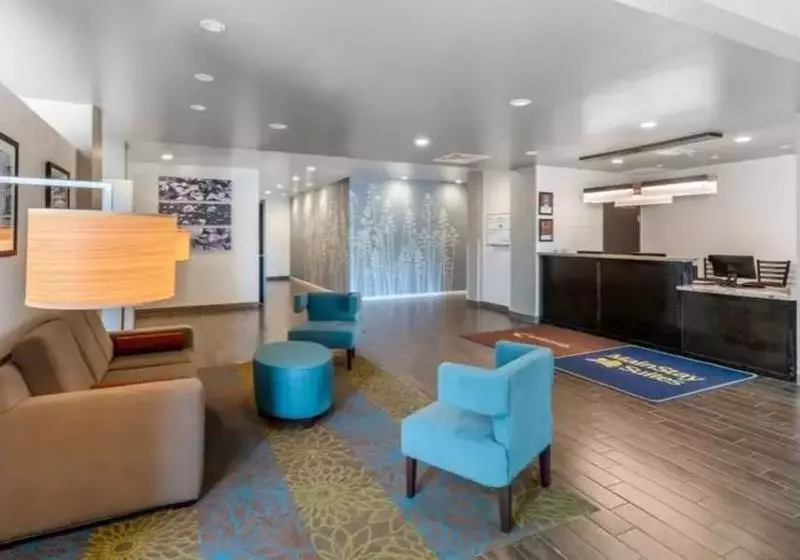 هتل Mainstay Suites Denver International Airport