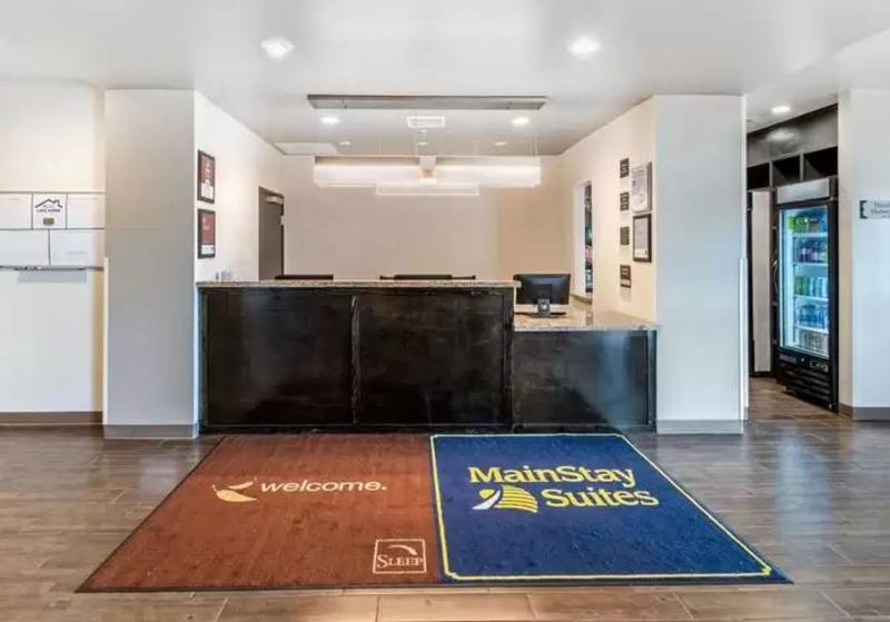 هتل Mainstay Suites Denver International Airport