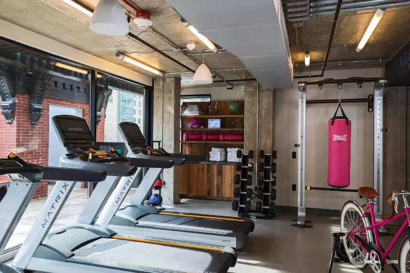 ホテル Moxy Washington, Dc Downtown