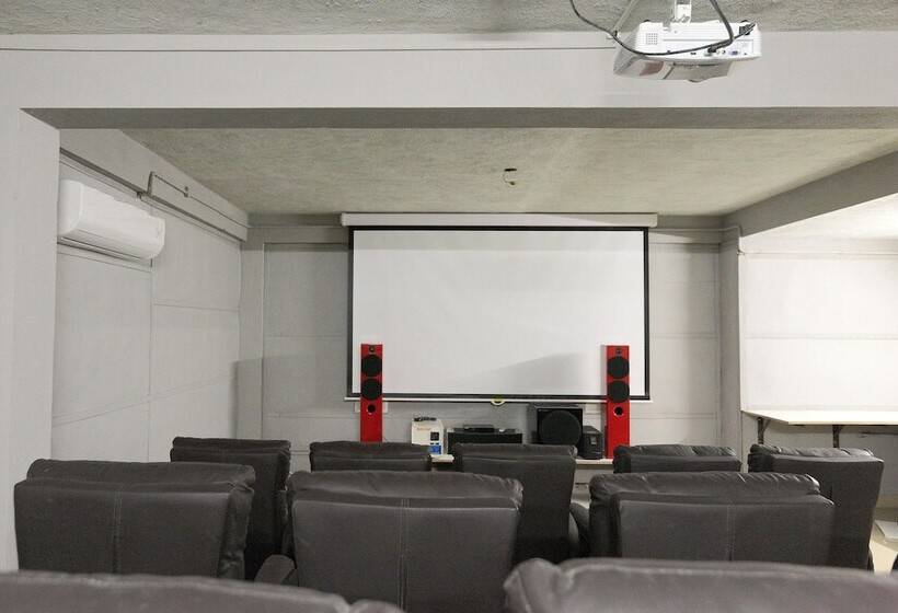 فندق Oyo 6345 Mahindra World City