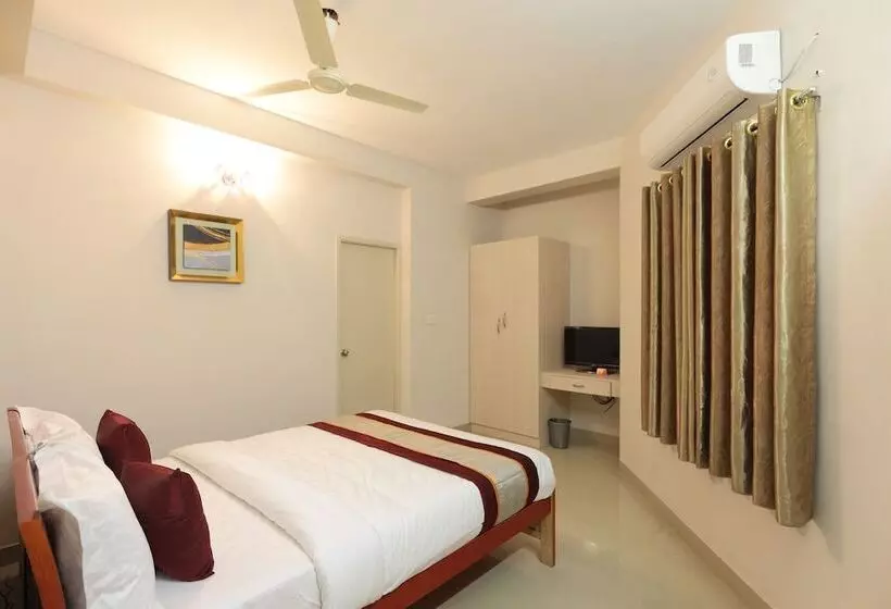 هتل Oyo 6345 Mahindra World City