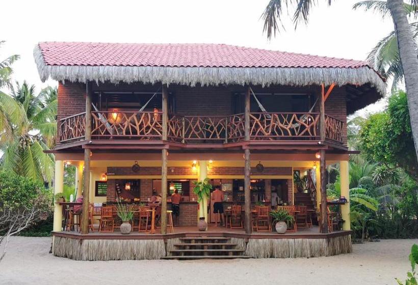 ホテル Pousada Lacula