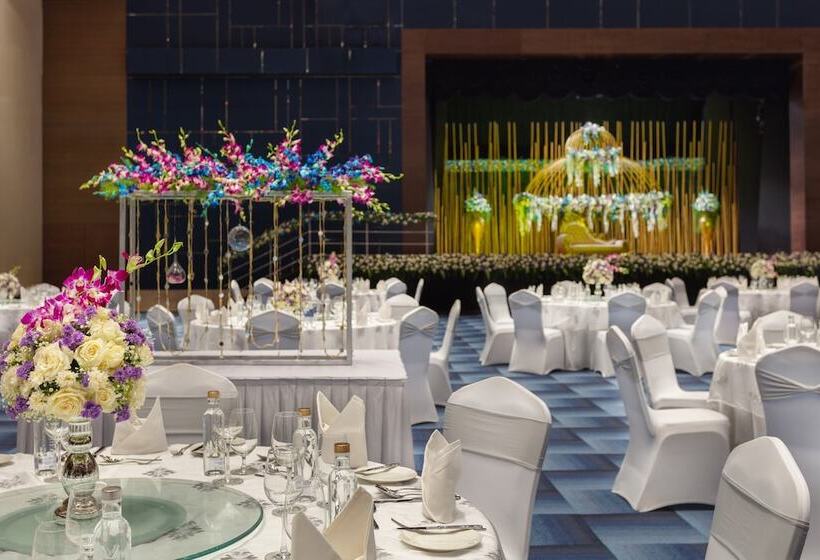 Sheraton Grand Bengaluru Whitefield Hotel & Convention Center