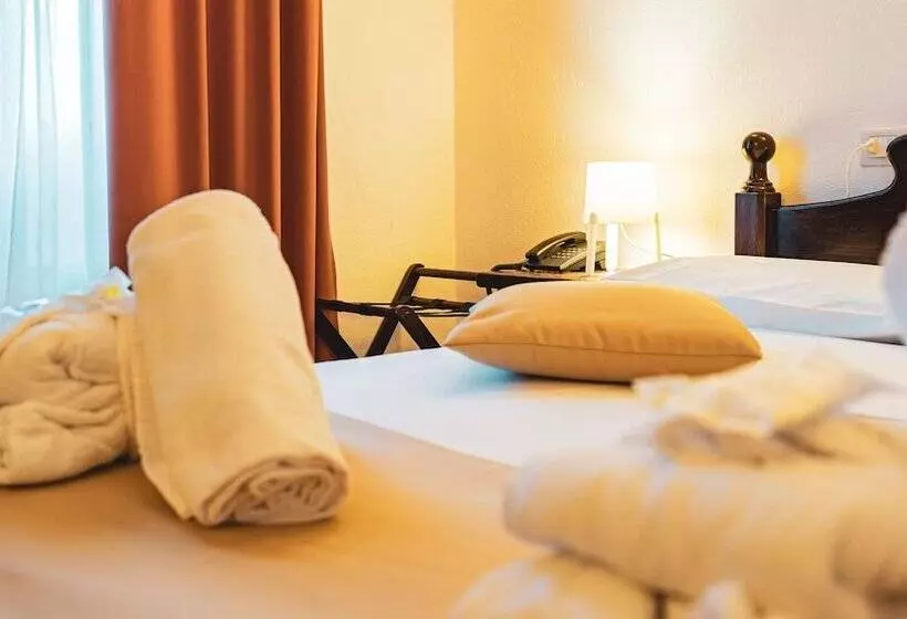 ホテル Terme Di Casteldoria