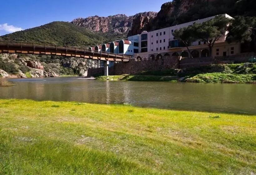 ホテル Terme Di Casteldoria