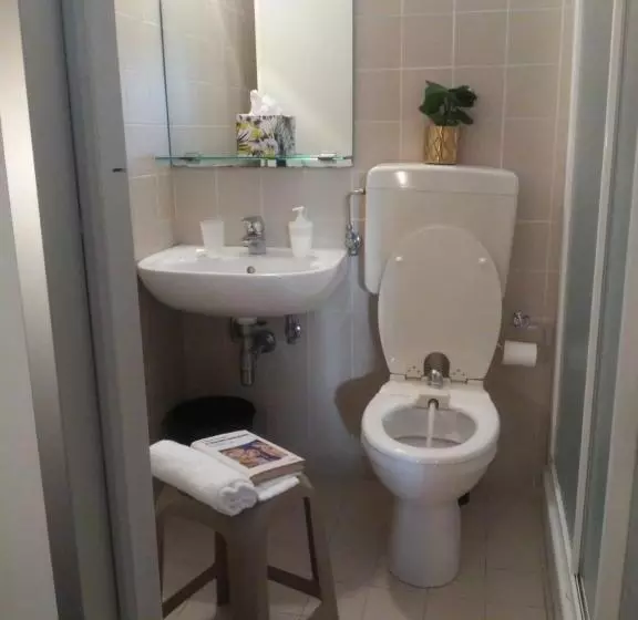 Hotel Wuhostel