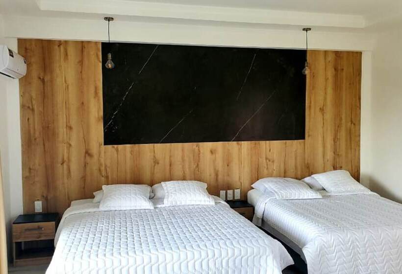 Grand Hotel Leon Marino Galapagos