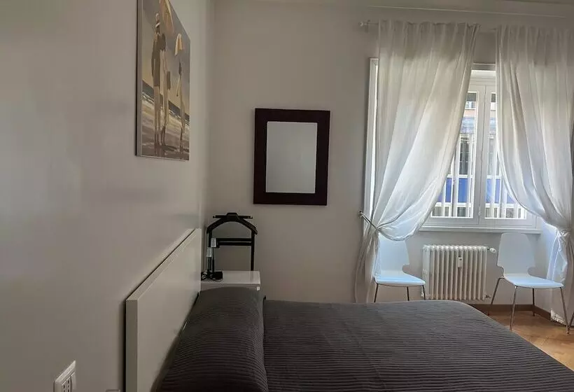 تختخواب و صبحانه Cicerone 60