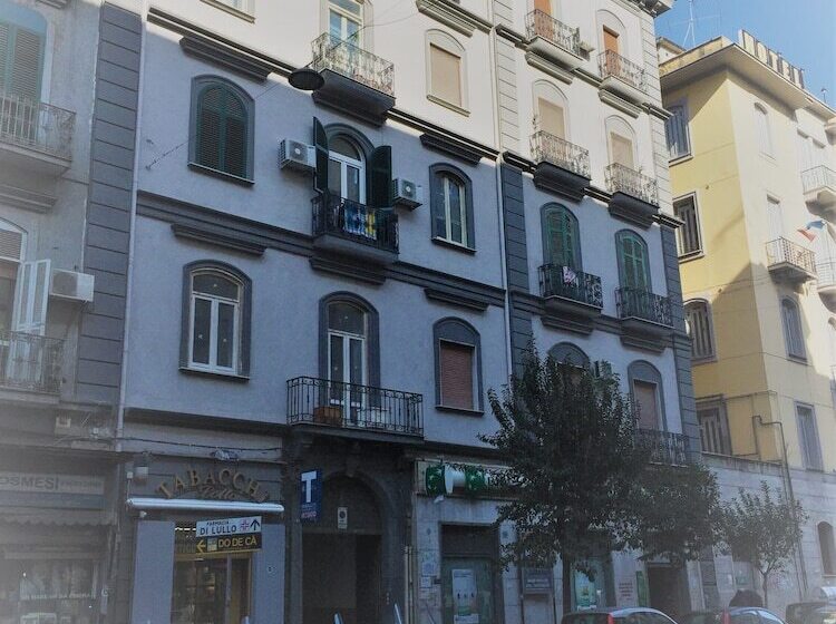 تختخواب و صبحانه Beb Mariafrancesca