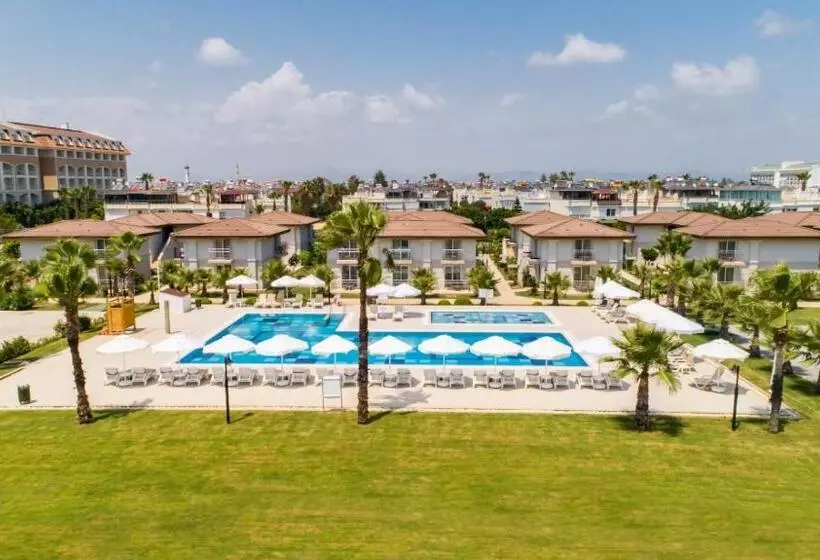 Hotelli Crystal Boutique Beach & Resort   Adult Only