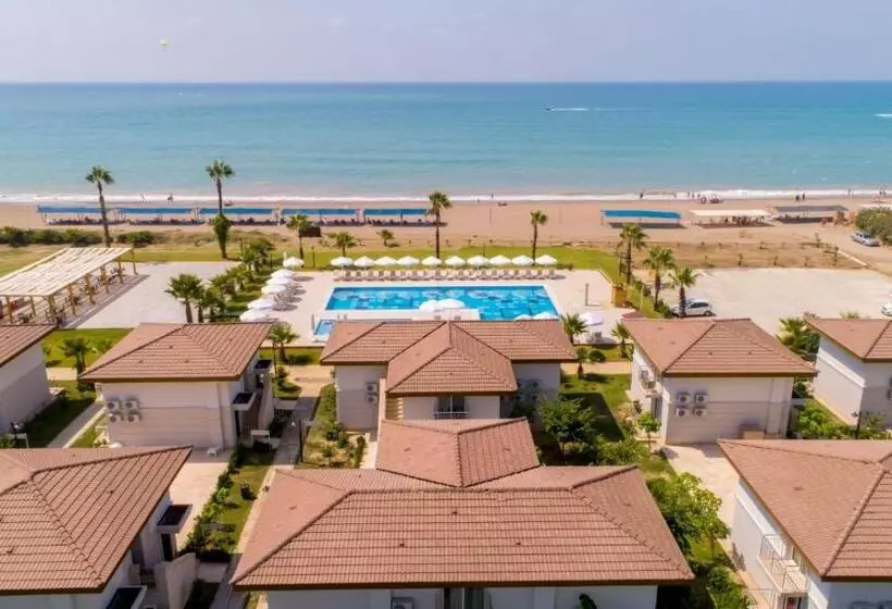 Hotelli Crystal Boutique Beach & Resort   Adult Only