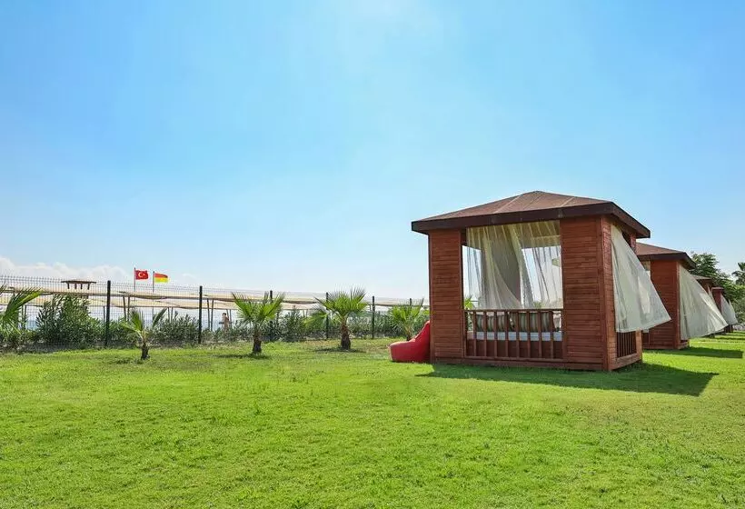 Hotelli Crystal Boutique Beach & Resort   Adult Only