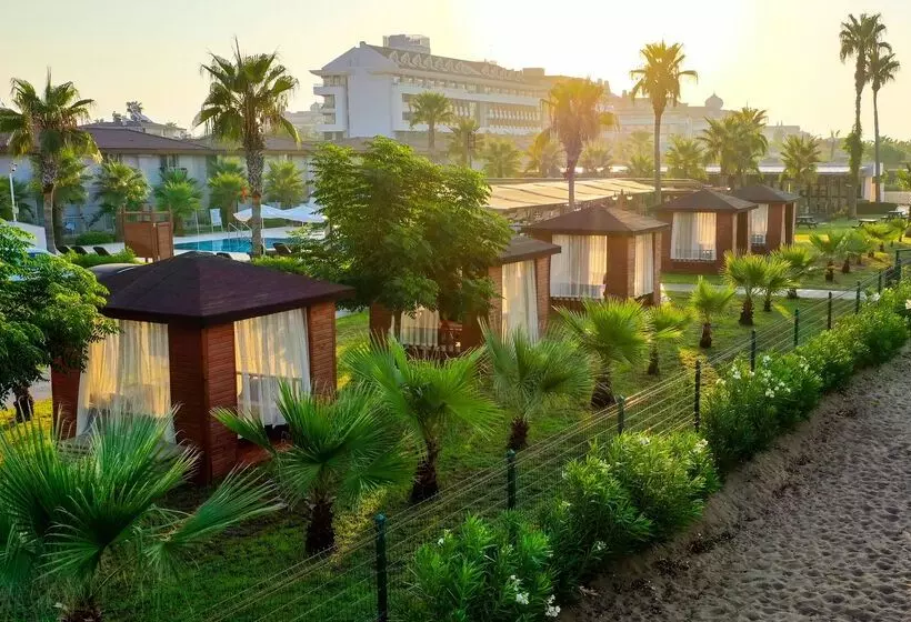 Hotelli Crystal Boutique Beach & Resort   Adult Only