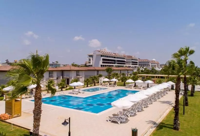 Hotelli Crystal Boutique Beach & Resort   Adult Only