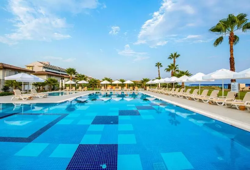 Hotelli Crystal Boutique Beach & Resort   Adult Only