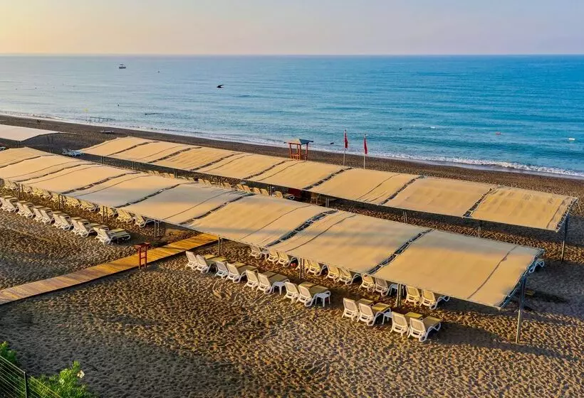 Hotelli Crystal Boutique Beach & Resort   Adult Only