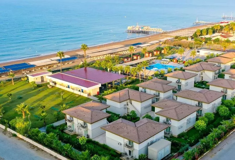 Hotelli Crystal Boutique Beach & Resort   Adult Only