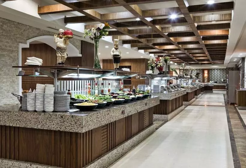 Hotelli Crystal Boutique Beach & Resort   Adult Only