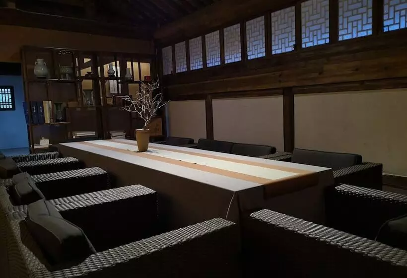 ホテル Deefly Origin House