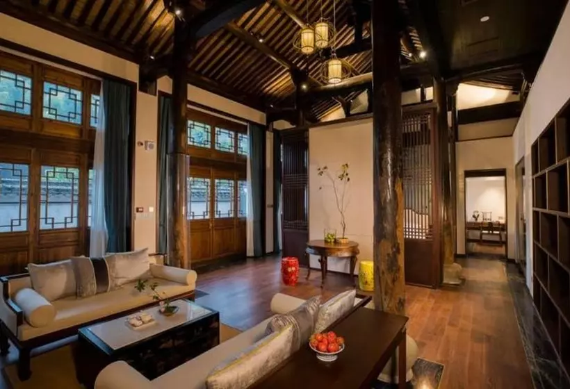 ホテル Deefly Origin House