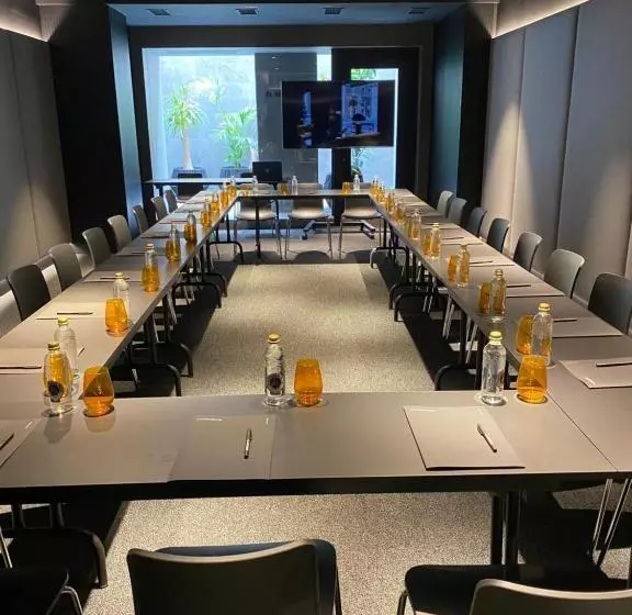 ホテル El Moderne