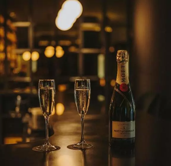 ホテル El Moderne