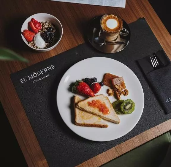 ホテル El Moderne