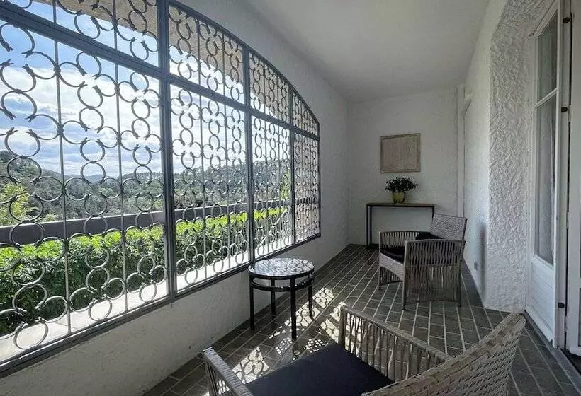 ホテル Les 3 Barbus