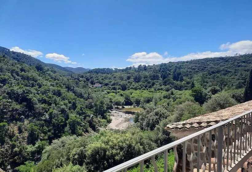 ホテル Les 3 Barbus