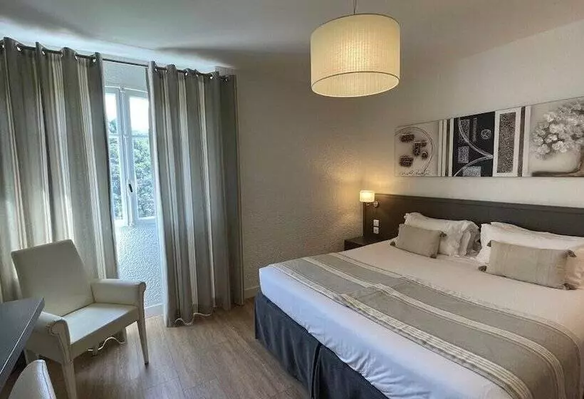 ホテル Les 3 Barbus