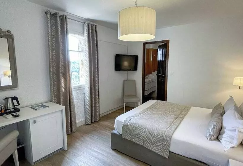 ホテル Les 3 Barbus