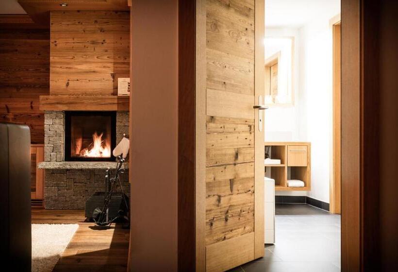 هتل Petit Chalet By Schönegg