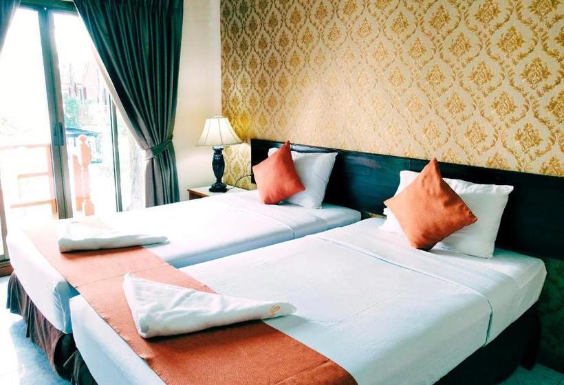 בית מלון כפרי Andaman Resort