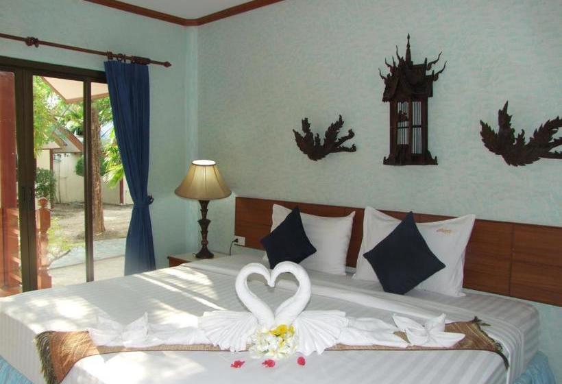 בית מלון כפרי Andaman Resort