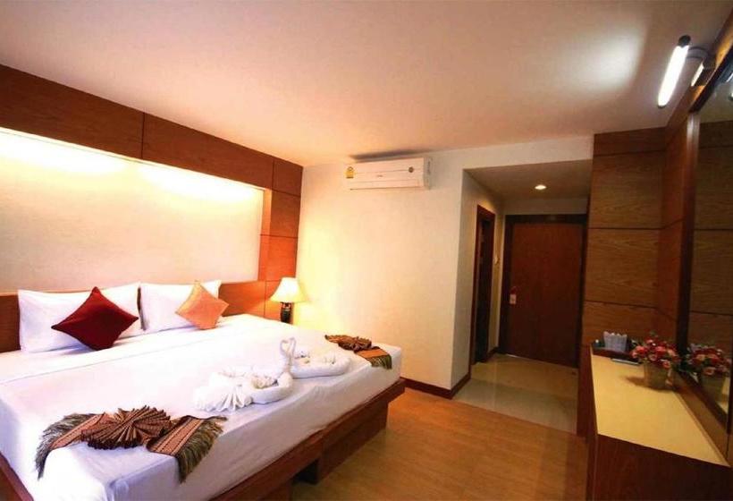 בית מלון כפרי Andaman Resort