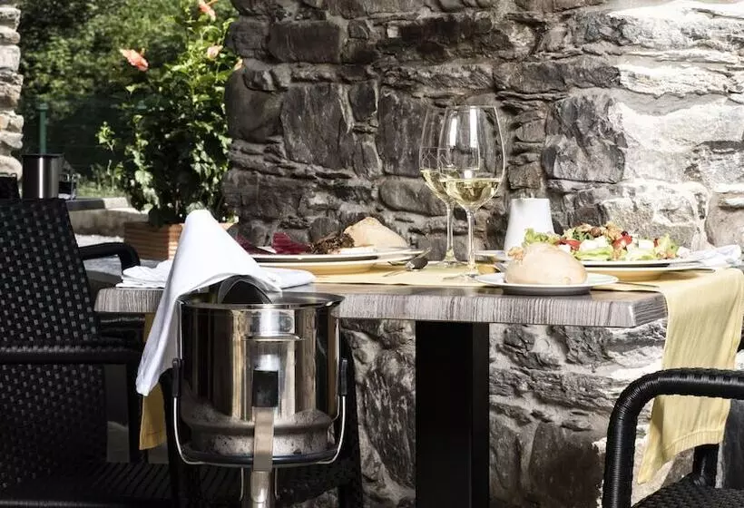 Hotelli Rural Las Montañas De Pumar