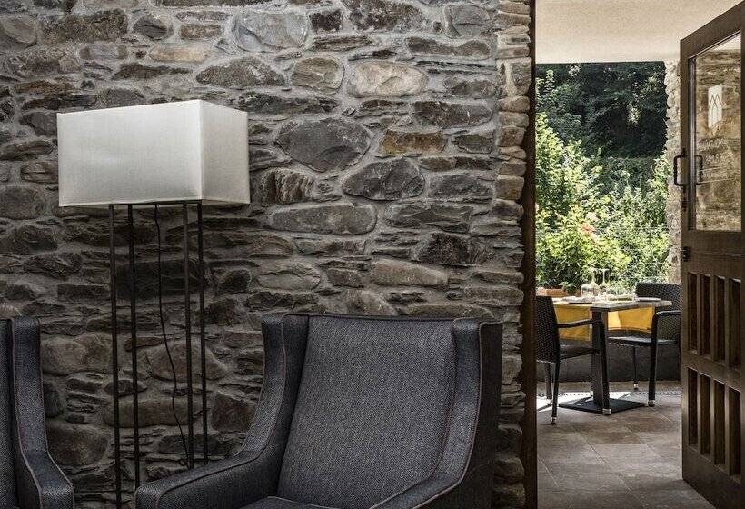 ホテル Rural Las Montañas De Pumar